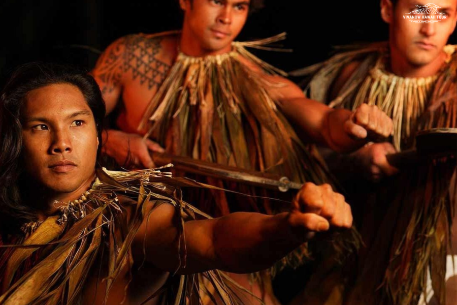 Luau Kalamaku on Kauai with Buffet Dinner and Show